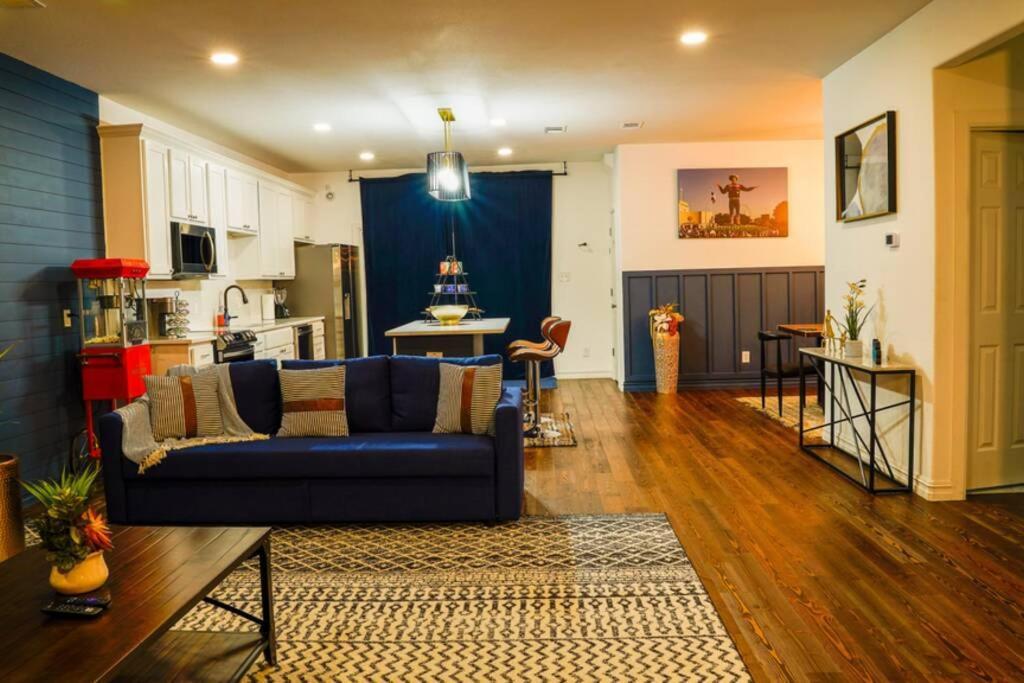 Dallas 4Br Large Yard W Hot Tub , Fire Pit And Basketball Hoop Zewnętrze zdjęcie