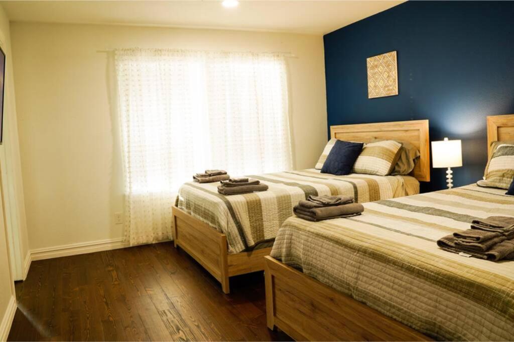 Dallas 4Br Large Yard W Hot Tub , Fire Pit And Basketball Hoop Zewnętrze zdjęcie